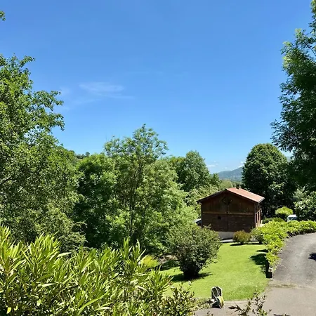 Maison De Charme Avec Piscine - Le Cocon De Сasa de vacaciones *